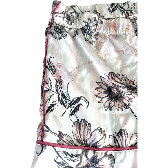 Victoria’s Secret Print Satin Sleep PJ Shorts in Size Medium - Picture 6 of 9